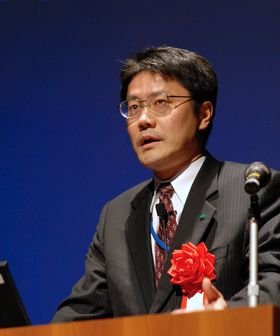 川島宏一氏