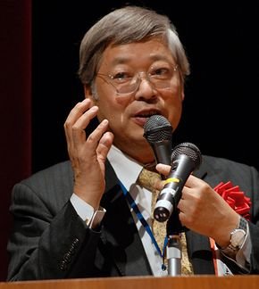 小尾敏夫氏