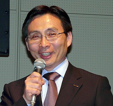 BEST戦略について説明する行徳氏。時折笑顔も