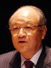 低炭素社会の実現に向けた取り組みを語るシャープの町田勝彦会長