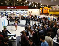ブース中央に設けられた360度の大きなデジタルイメージングゾーン