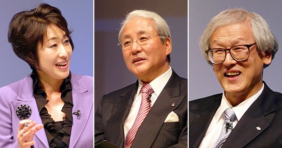 左から福島敦子氏、山下徹社長、藤沼彰久会長