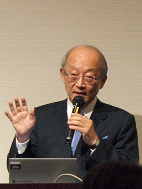 カルビー相談役の中田康雄氏